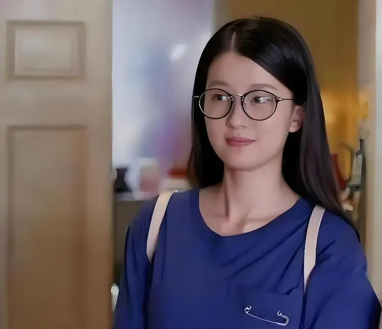 韩国女明星潜规则图_关晓彤演艺之路_娱乐圈女著名演员潜规则