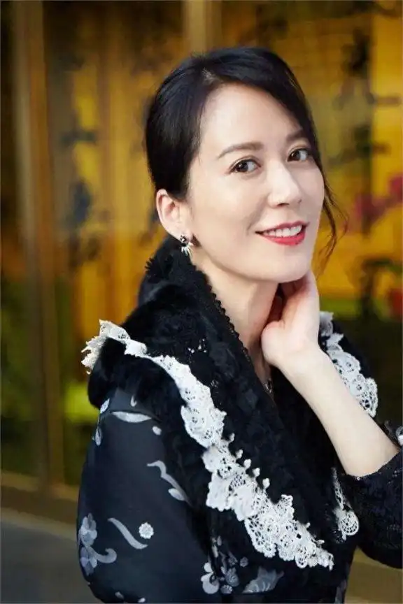 明星最老的女明星_岁月流转女明星魅力_女明星抗衰老秘诀